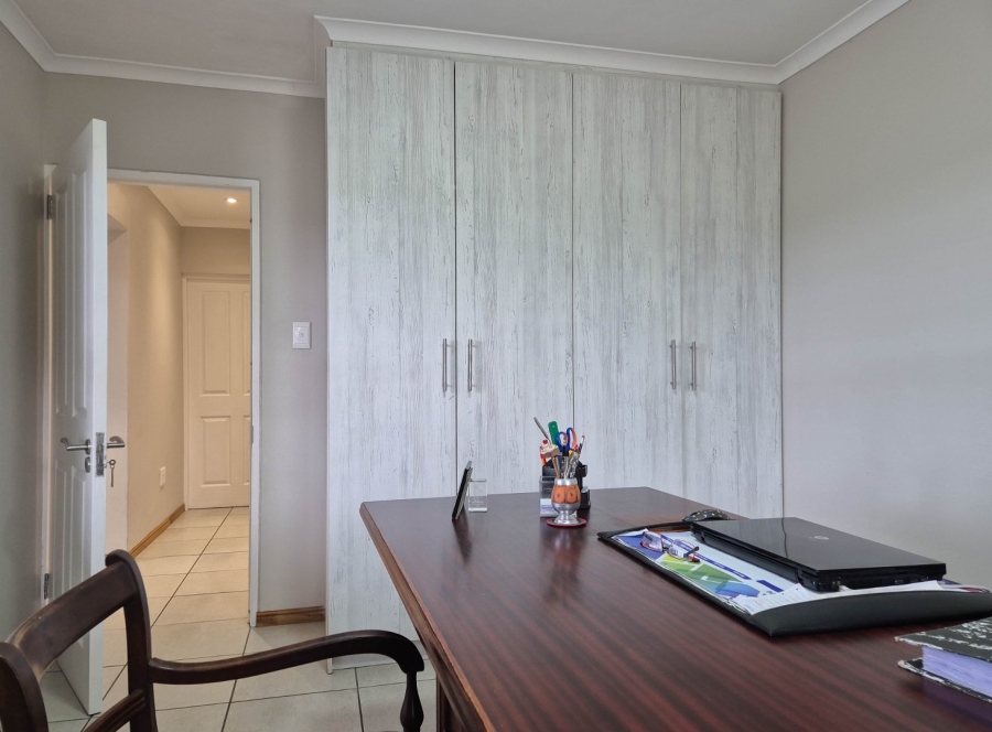 4 Bedroom Property for Sale in Stilbaai Wes Western Cape